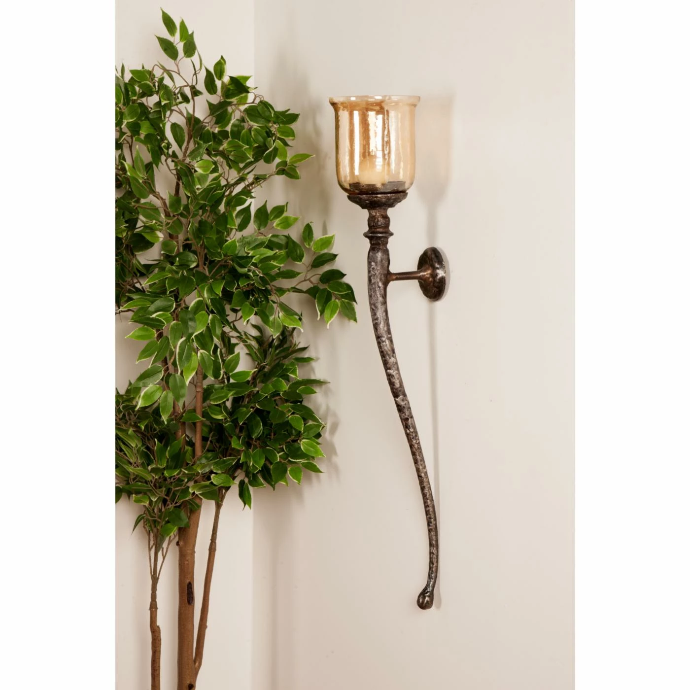 Hot Sale ๐คฉ DecMode Glass Hurricane Wall Sconce Candle Holders - Set Of 2 ๐ 4 Hot Sale ๐คฉ DecMode Glass Hurricane Wall Sconce Candle Holders - Set Of 2 ๐ - Image 4