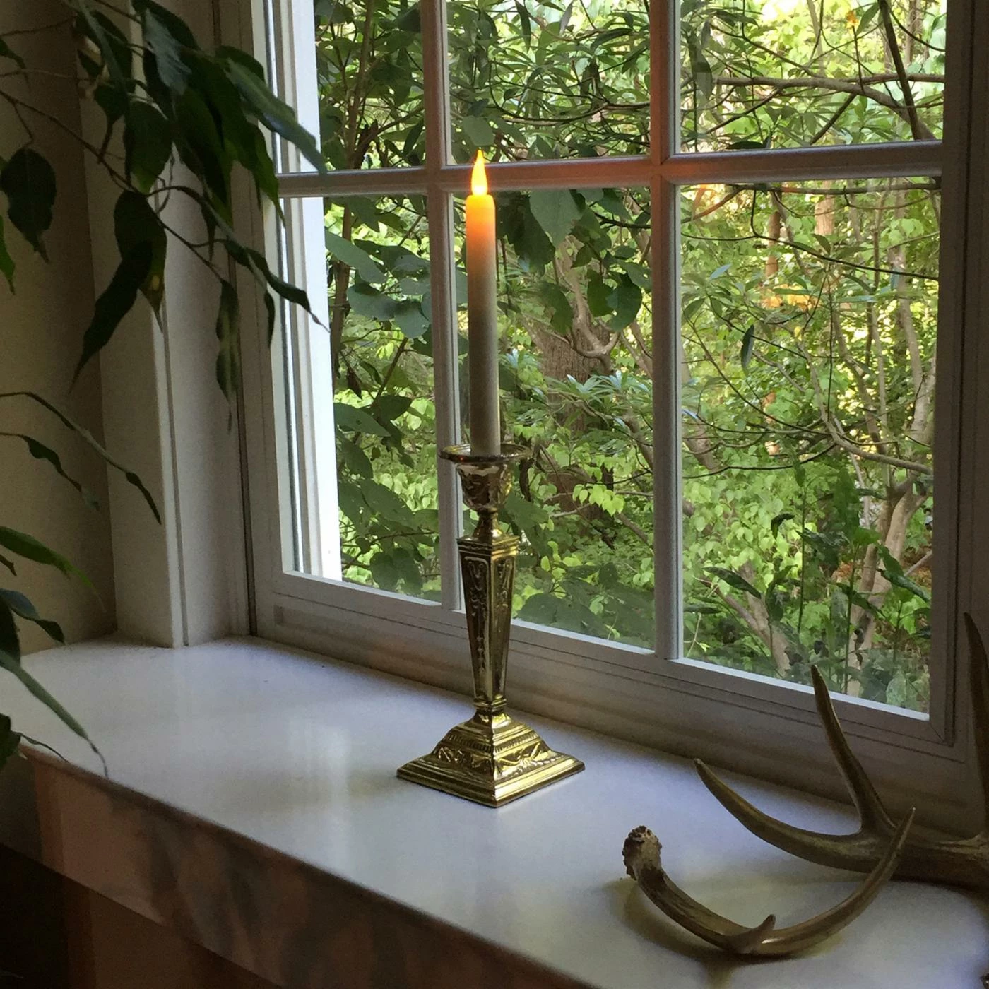 Best Sale ๐คฉ LumaBase Flameless Amber Flickering Taper Candles - Set Of 4 โจ 2 Best Sale ๐คฉ LumaBase Flameless Amber Flickering Taper Candles - Set Of 4 โจ - Image 2