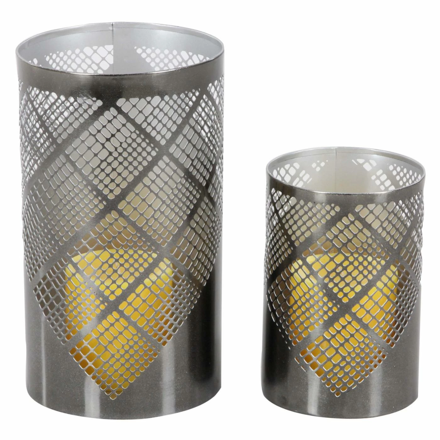 New ๐ DecMode Plaid Pattern Hurricane Candle Holders - Set Of 2 โ๏ธ 2 New ๐ DecMode Plaid Pattern Hurricane Candle Holders - Set Of 2 โ๏ธ - Image 2